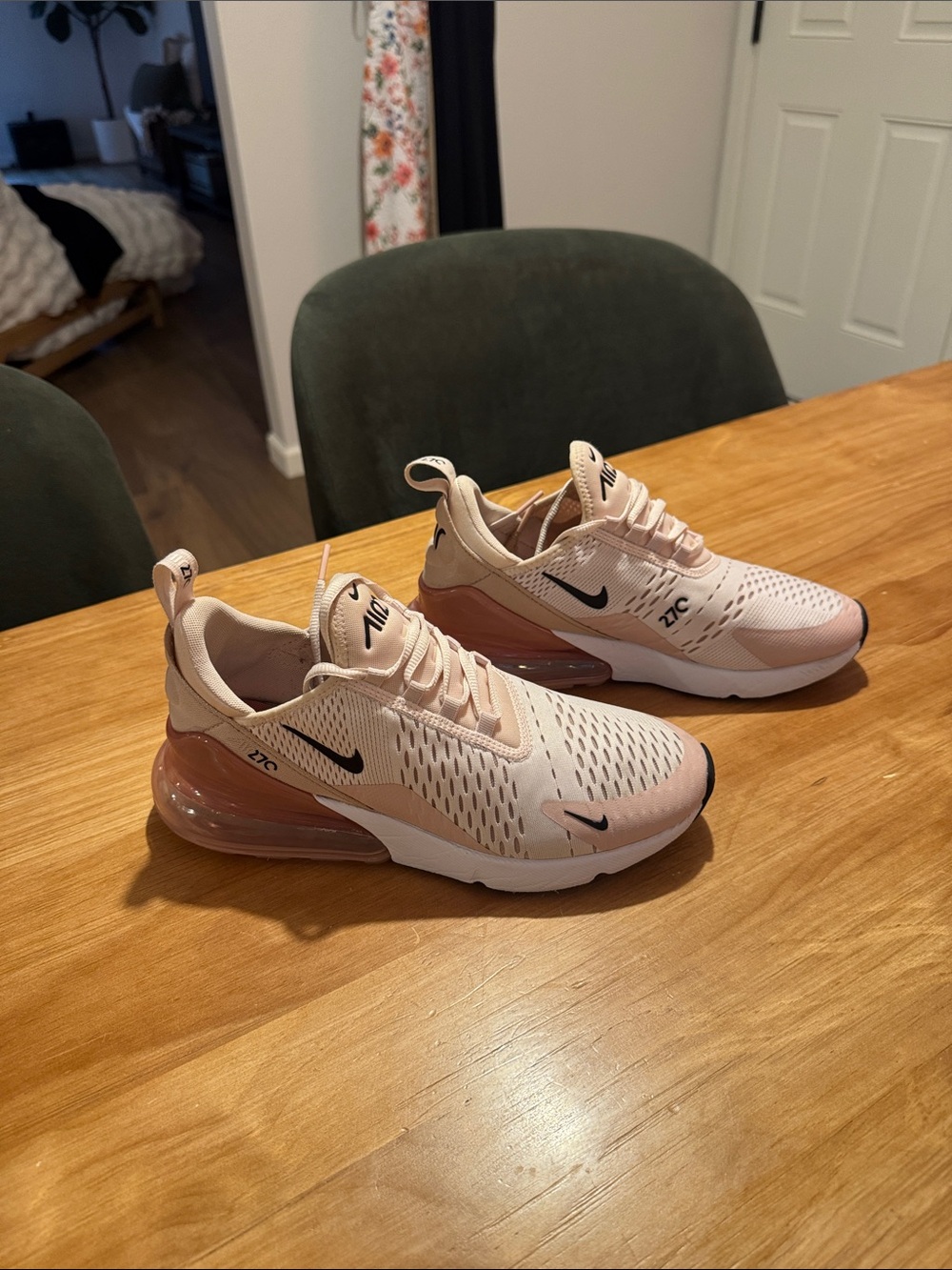 Nike Women's Air Max 270 Light Pink/Blush Athletic Sneakers